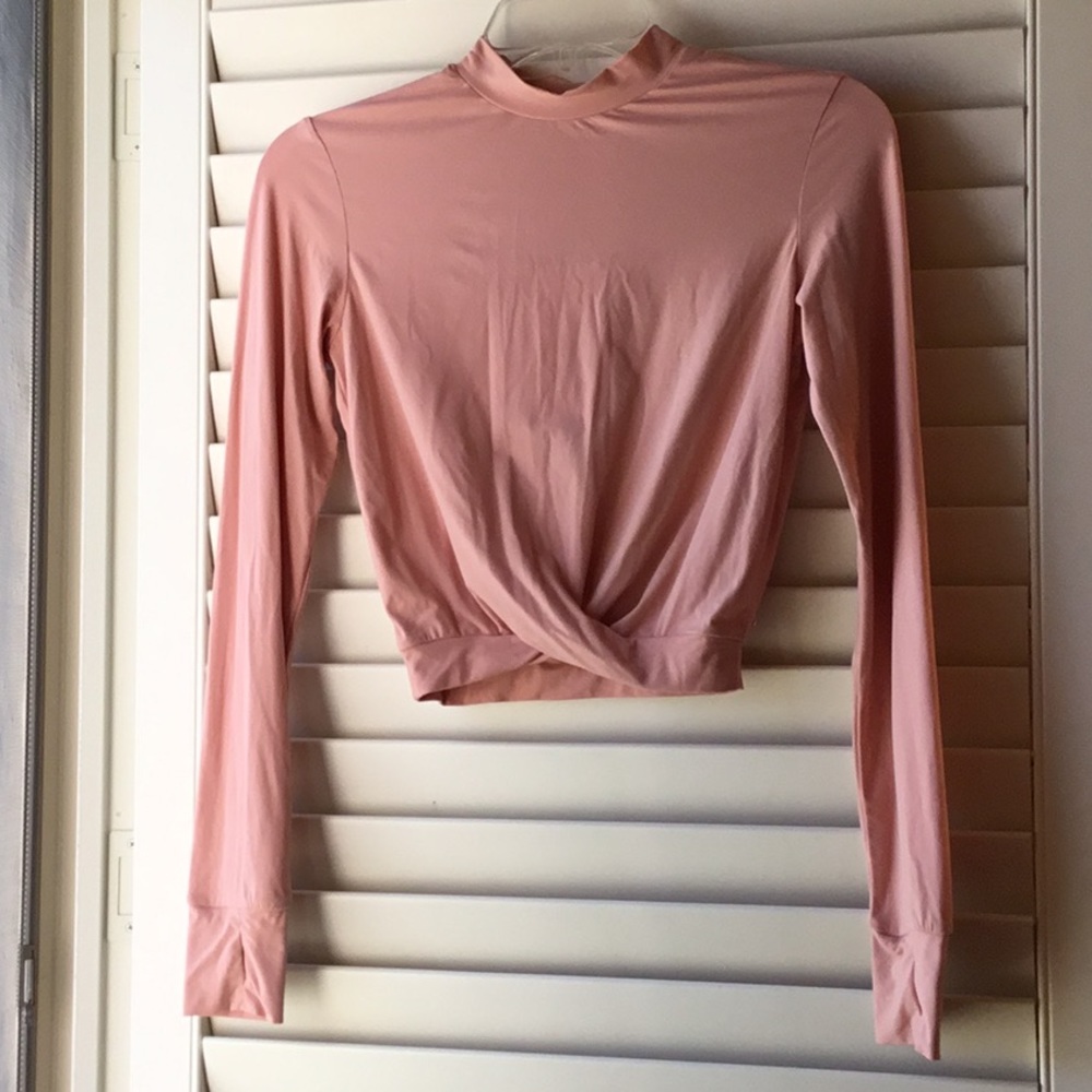Buffbunny | NWT Knotty Long Sleeve Crop Top XS